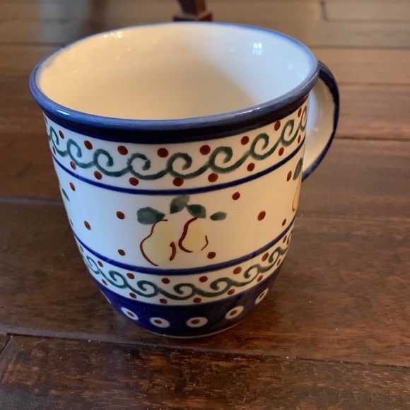 Boleslawiec Pottery Handmade in Poland ๐ต๐ฑ Yellow Pear ๐ Mug - Picture 2 of 5